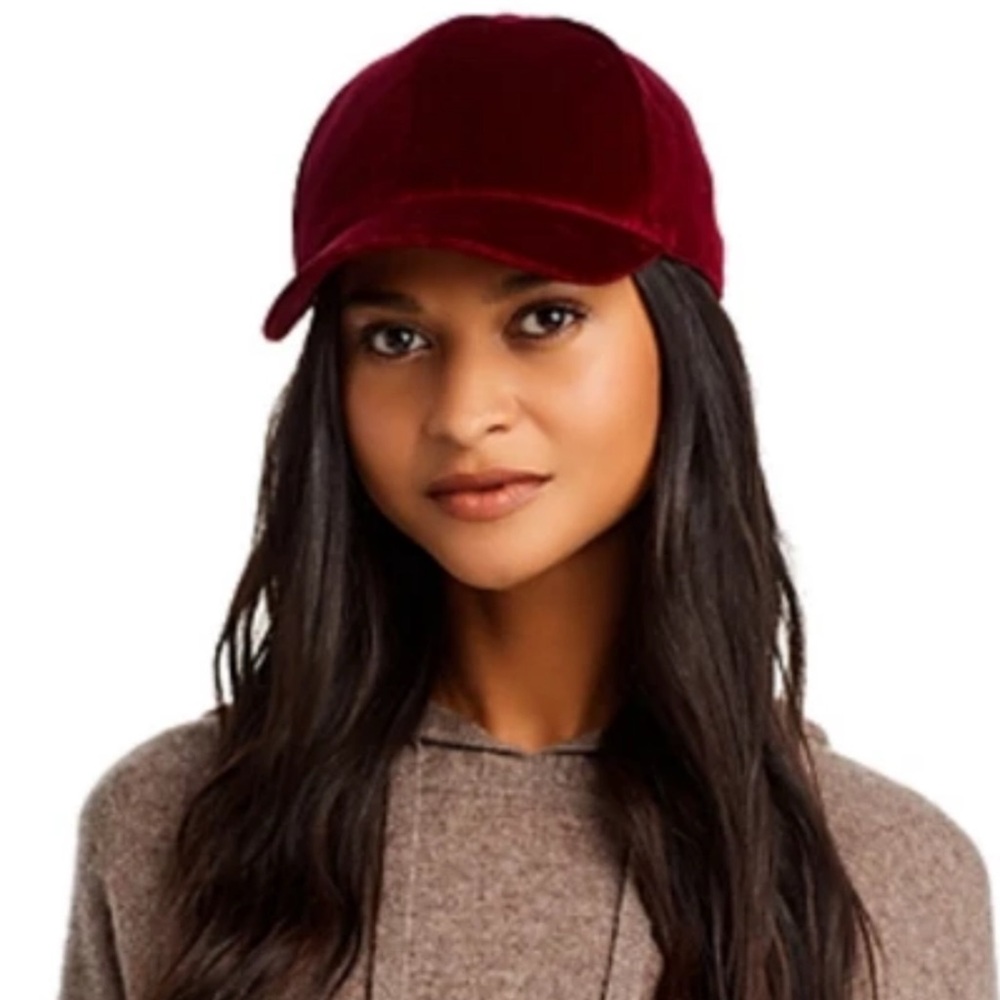 Surell Velvet Baseball Cap